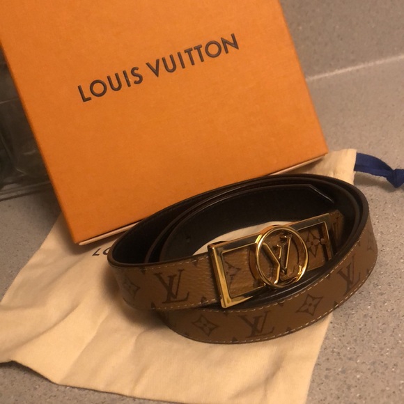 authentic LV reversible belt. Like new and comes with original packaging. - Picture 2 of 5
